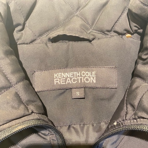 Kenneth Cole Reaction Vest - Picture 2 of 2